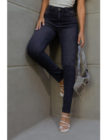  Calça jeans black skinny com barra a fio atacado feminina Revanche Lindoia 