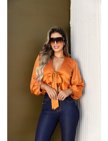 Blusa De Cetim Com Amarração Atacado Feminina Revanche Deena Caramelo