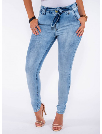 Calça Jeans Atacado Cigarrete c/ Bolso Faca e Laço Feminina Revanche Reggia II Azul Frente