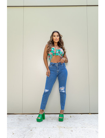 Calça com bolso best sale cortado