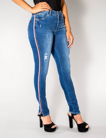 calça jeans da revanche