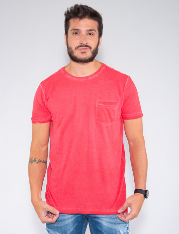 Camiseta Atacado c/ Bolso Masculina Revanche Lituânia Vermelho Frente