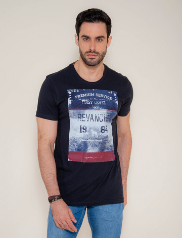 Camiseta Atacado c/ Estampa Masculina Revanche First Level Preta Frente