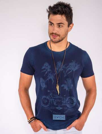 Camiseta Atacado Estampa Laser Masculina Revanche Coqueiros Azul Marinho Frente
