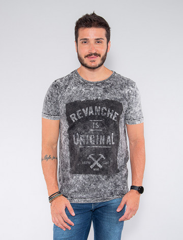 Camiseta Atacado Masculina com Preto Revanche Aron Cinza Frente