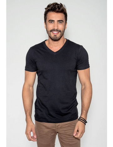 Camiseta Atacado Masculina Revanche Bratislava Preto Frente