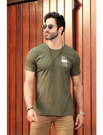 Camiseta Estampada Atacado Masculina Revanche Chucena Verde Musgo