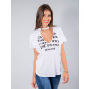 Blusa Atacado Estampada Manga Curta Decote Profundo Frontal Feminino Revanche Ravenna Branco Frente