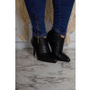 Calça jeans cigarrete com zíper na barra curvy atacado feminina Revanche Rifaina Azul