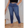 Calça jeans skinny com bolso embutido curvy atacado feminina Revanche Abaíra Azul