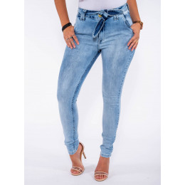 Calça feminina com hotsell bolso na frente