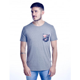 Camiseta Atacado Estampada com Bolso Masculino Revanche Milano Cinza Frente