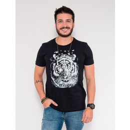 Camiseta Atacado Tigre Masculina Revanche Darcio Preto Frente