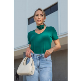 T-Shirt Básica Com Choker De Flor Atacado Feminina Revanche Boma Verde Militar